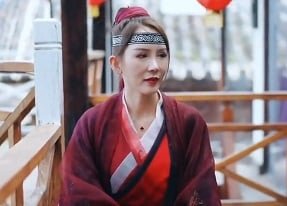 ใช้รีโมทเพื่อหยุดเวลาเพื่อเพลิดเพลินกับเพื่อนที่ดีที่สุดที่เซ็กซี่